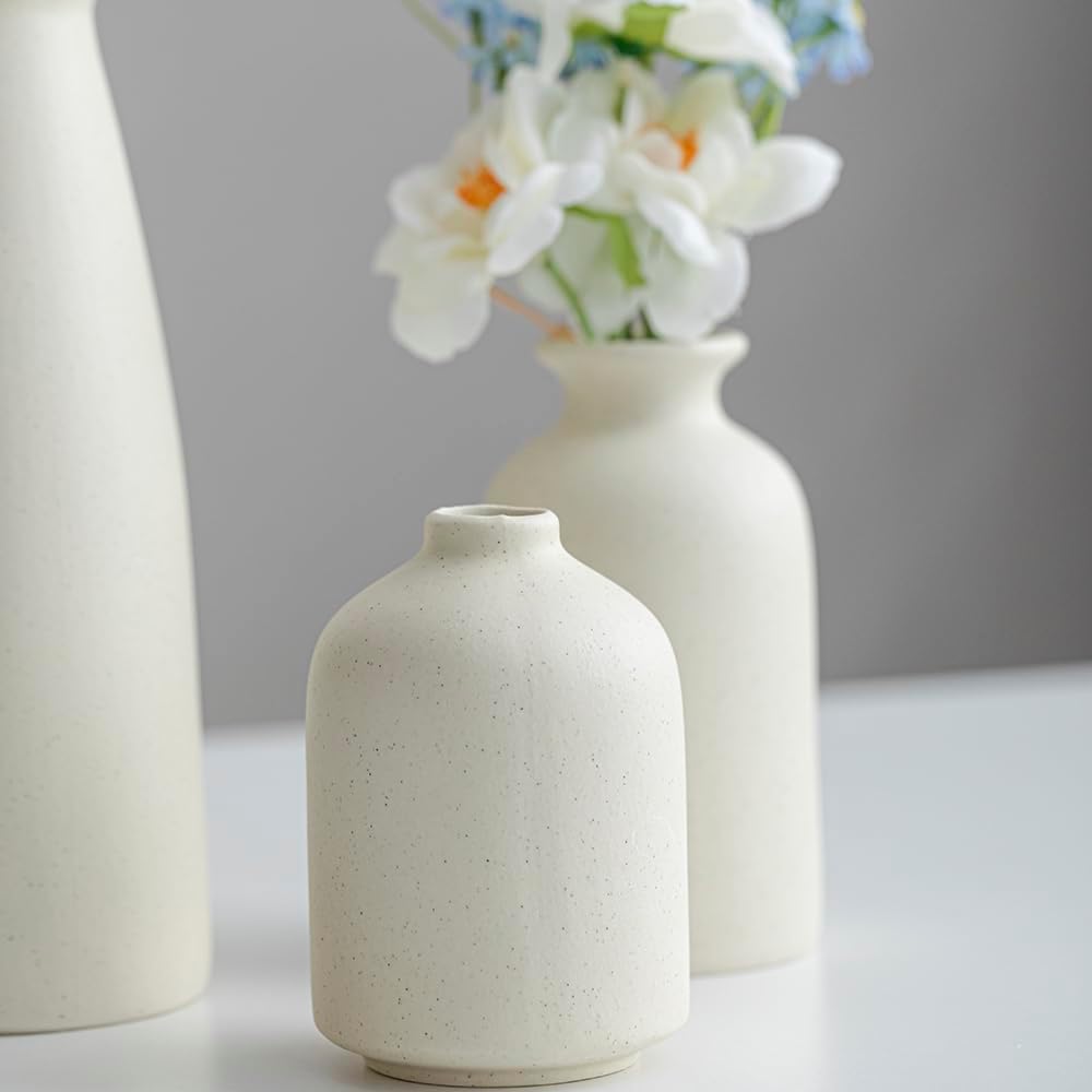 Tinctotnic Distressed Ceramic Vase Set of 3 Beige