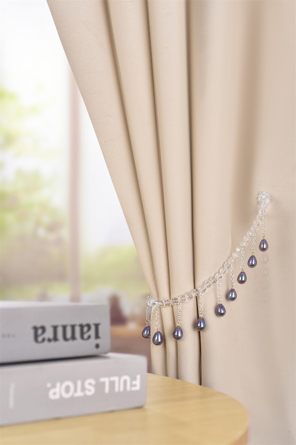 SUQ I OME Pearl Crystal Magnetic Curtain Holdback