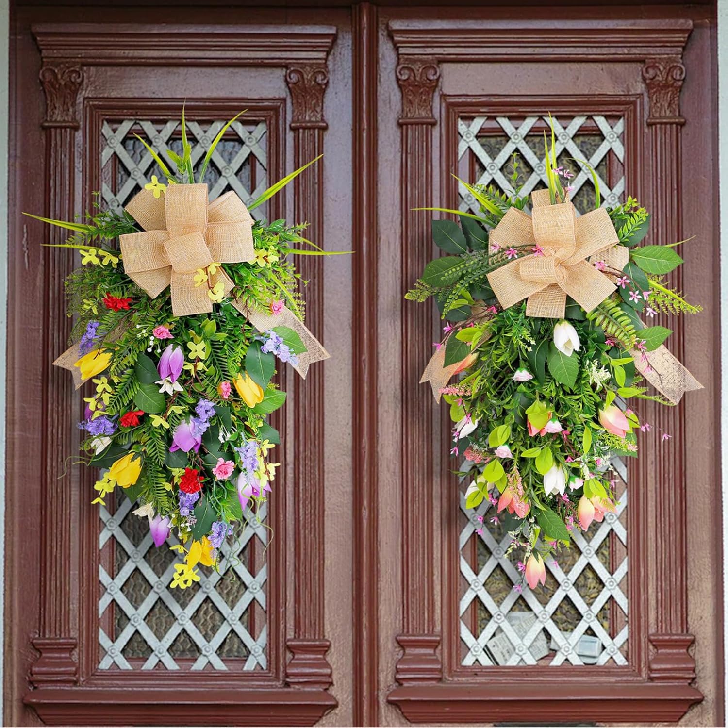 Tulips Teardrop Swag with Burlap Bow and Greenery