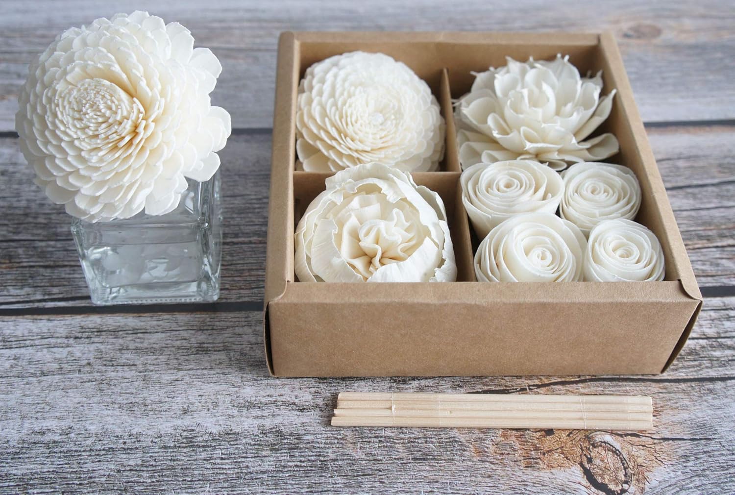 Mixed White Sola Flower with Cotton Wick Diffuser Set